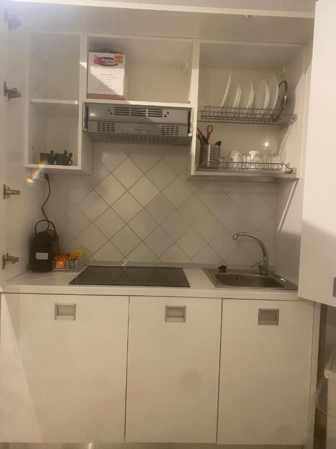 K'Alma Apartment Colosseo - Leopardi Рим Екстериор снимка