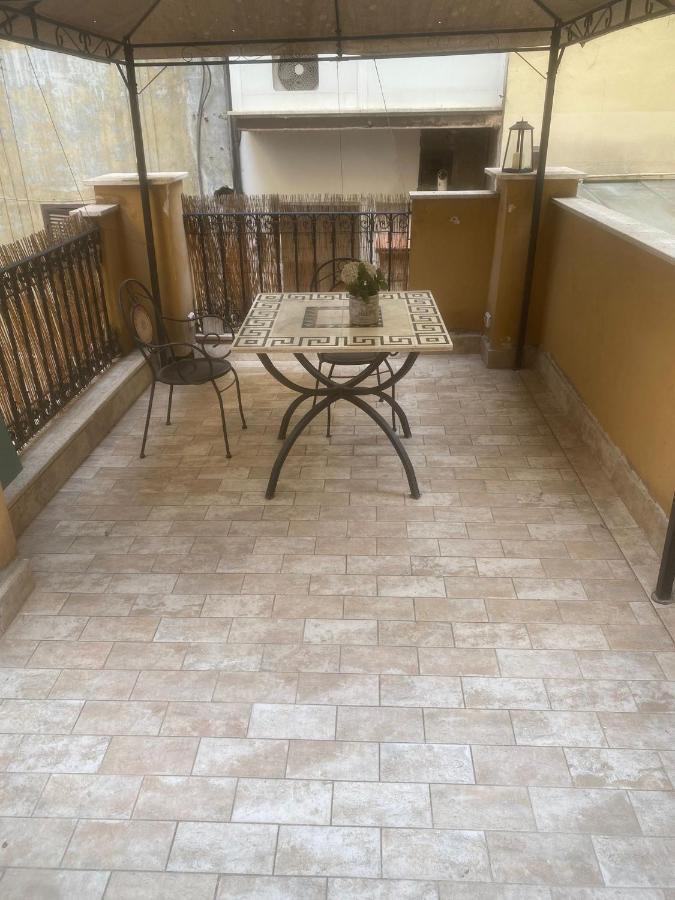 K'Alma Apartment Colosseo - Leopardi Рим Екстериор снимка