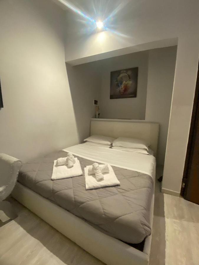 K'Alma Apartment Colosseo - Leopardi Рим Екстериор снимка